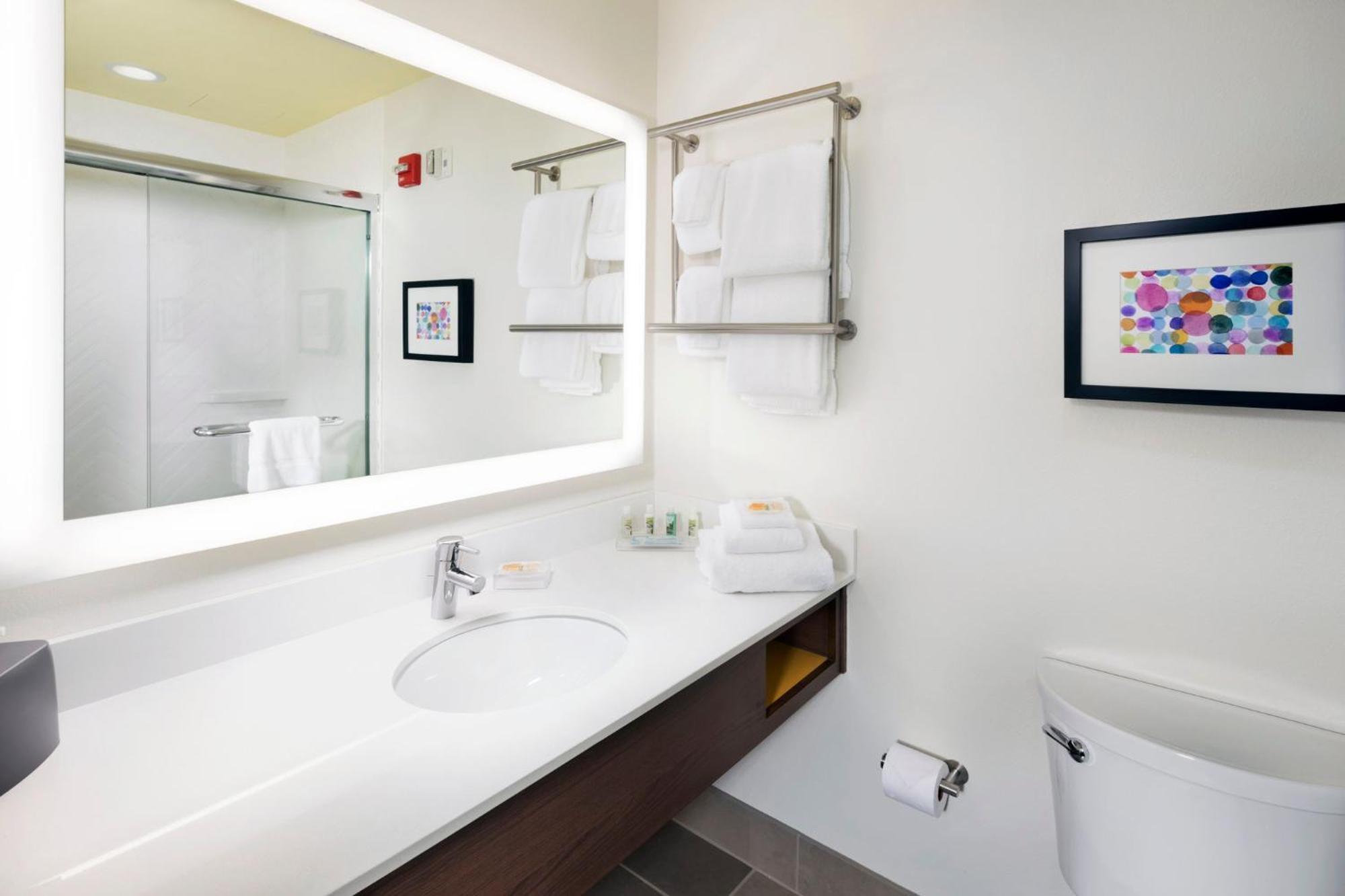 Holiday Inn & Suites Arden - Asheville Airport By Ihg Экстерьер фото