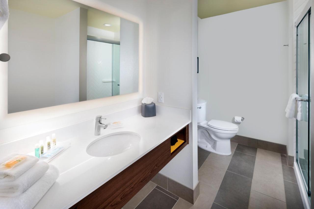 Holiday Inn & Suites Arden - Asheville Airport By Ihg Экстерьер фото